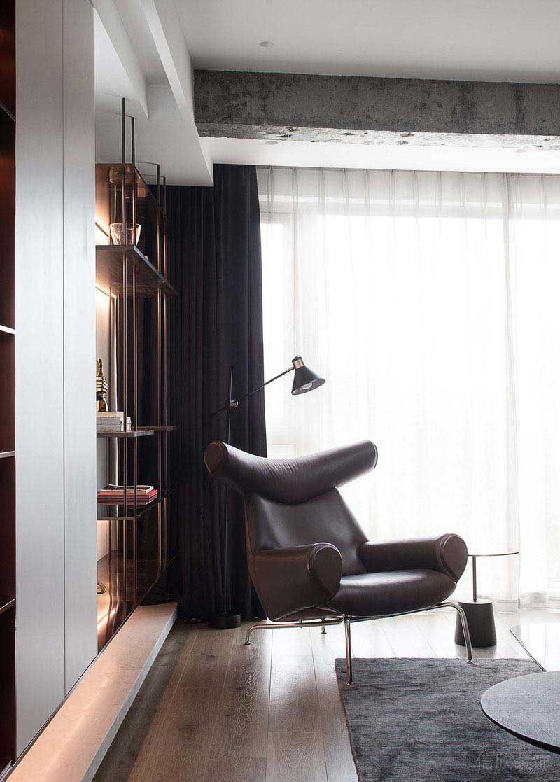 個(gè)性的皮質(zhì)休閑椅