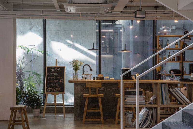 工業(yè)坊的吧臺設(shè)計效果