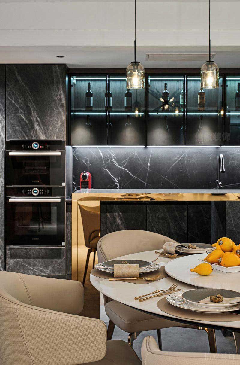 黑色餐廳酒柜設(shè)計(jì)方案