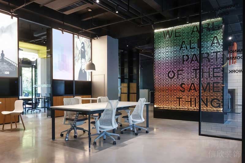 后現(xiàn)代工業(yè)風辦公室公共區(qū)藝術亞克力裝飾隔斷