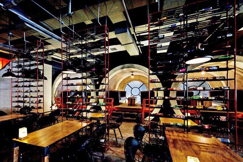 酒吧酒架做隔斷設(shè)計(jì)效果