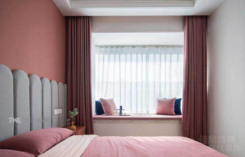 極簡風(fēng)格家居女兒房