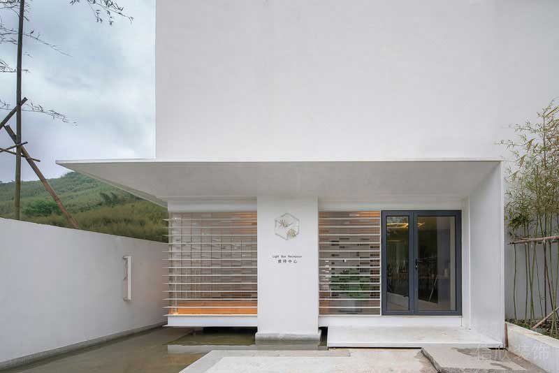 極簡(jiǎn)風(fēng)格建筑外觀形象實(shí)景圖