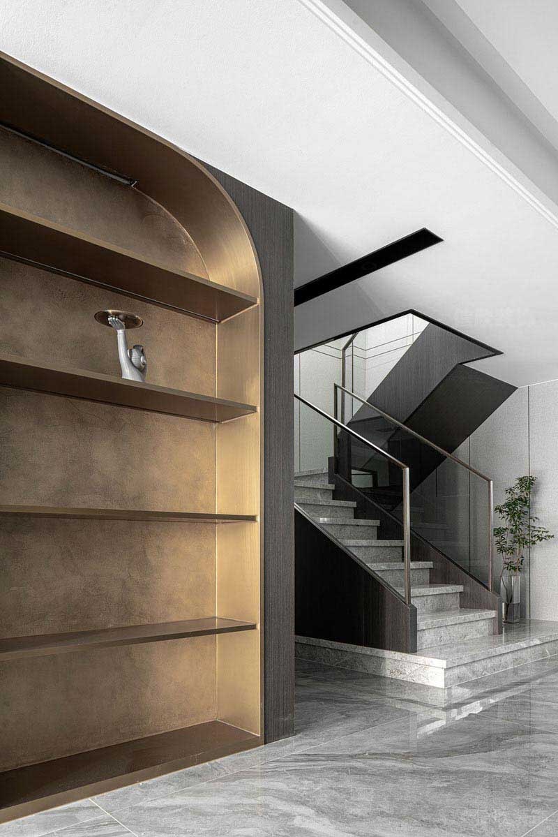 樓梯間金屬裝飾架設(shè)計(jì)效果