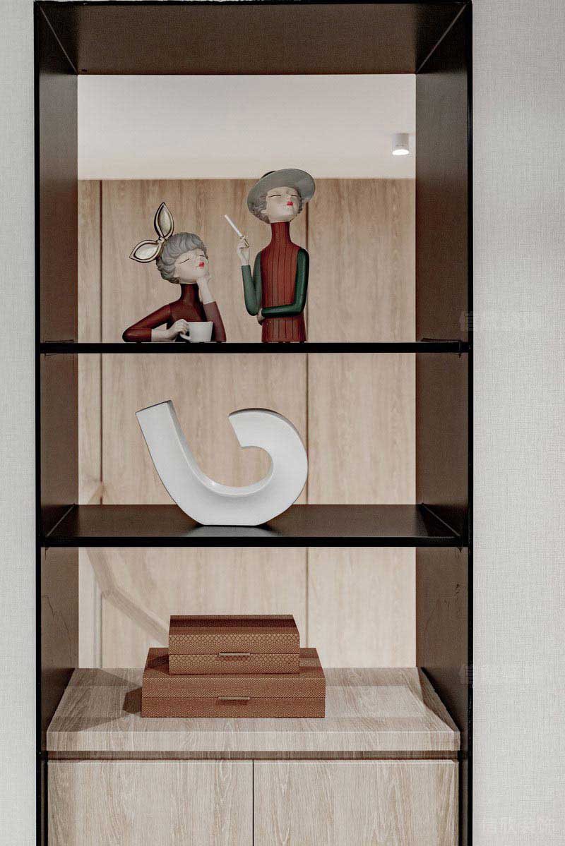 簡(jiǎn)易的黑色不銹鋼鏤空隔斷