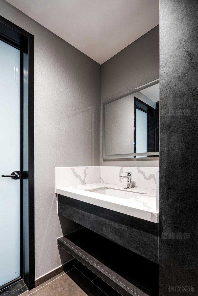 簡(jiǎn)約的衛(wèi)生間設(shè)計(jì)效果