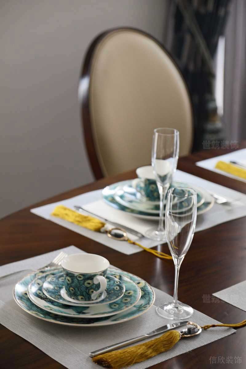 美式風(fēng)格家居餐廳餐桌餐具
