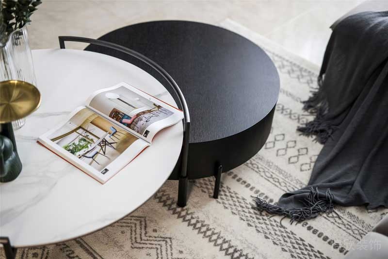 輕奢風(fēng)格別墅休閑廳茶幾