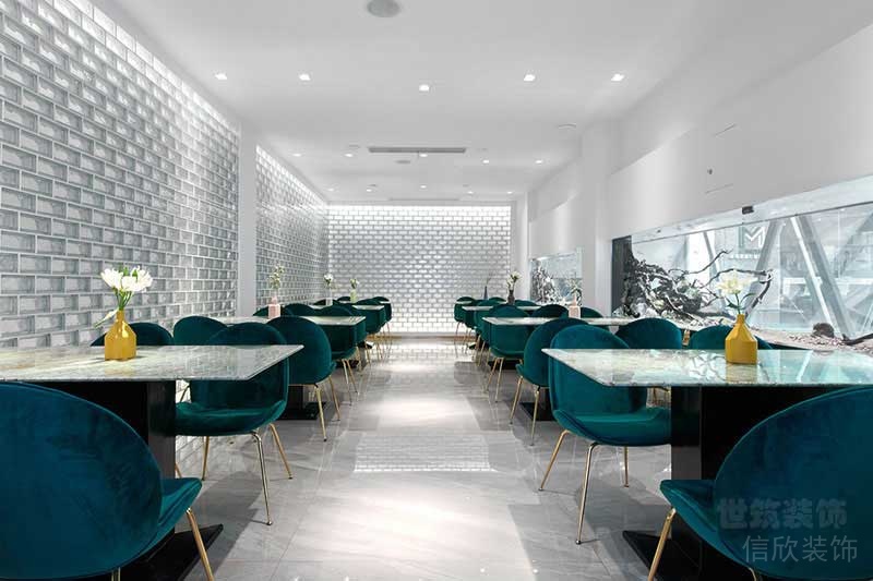 輕奢風(fēng)格餐廳墨綠色絨布單椅