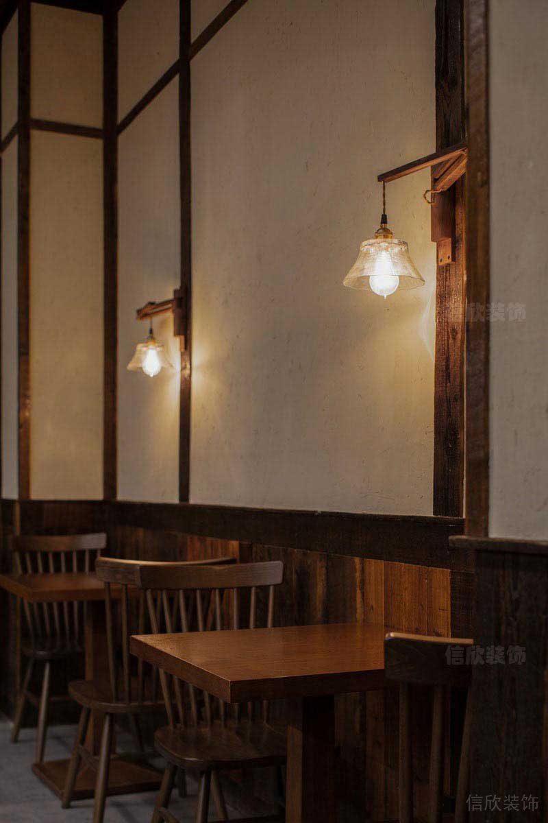 日式風(fēng)格餐廳雅座