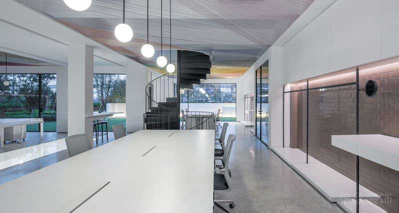 現(xiàn)代風(fēng)格辦公室公共交流洽談區(qū)