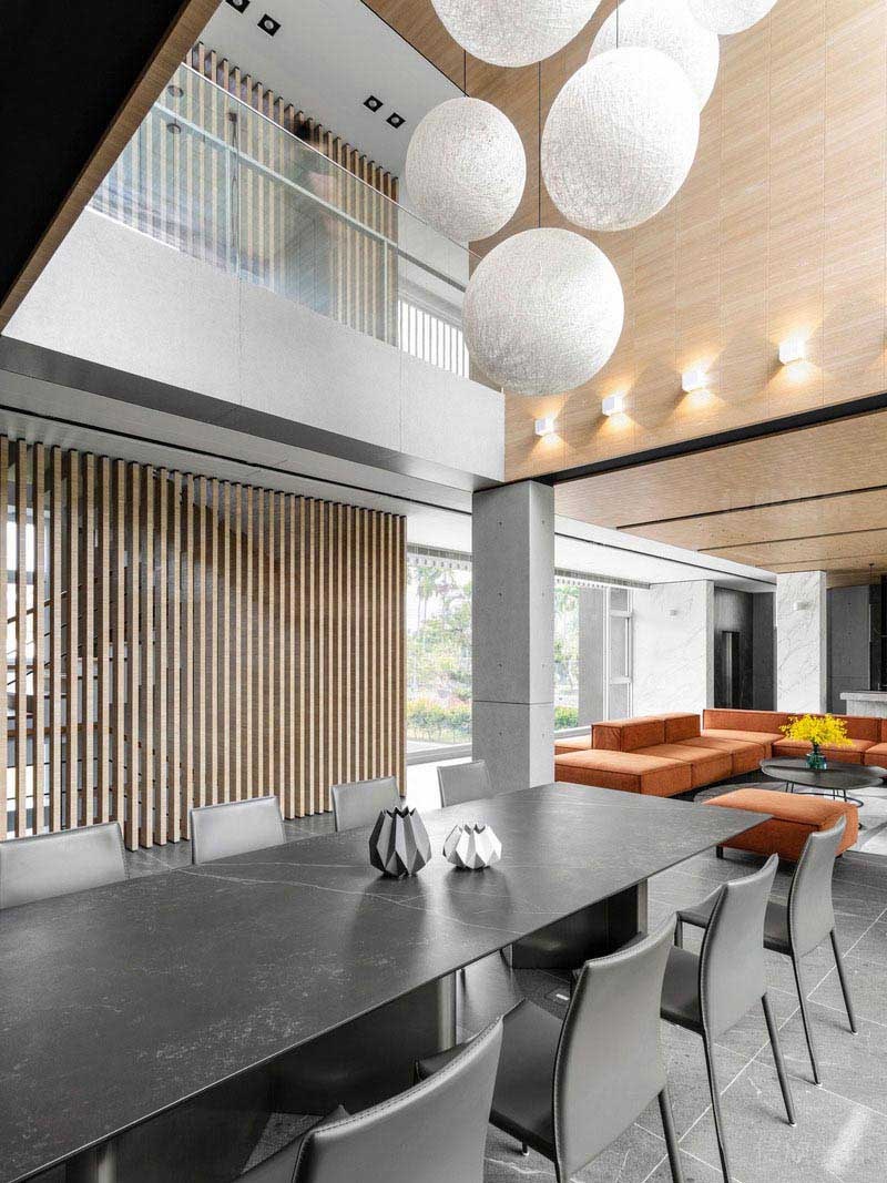 現(xiàn)代風(fēng)格餐廳木紋隔斷設(shè)計(jì)圖