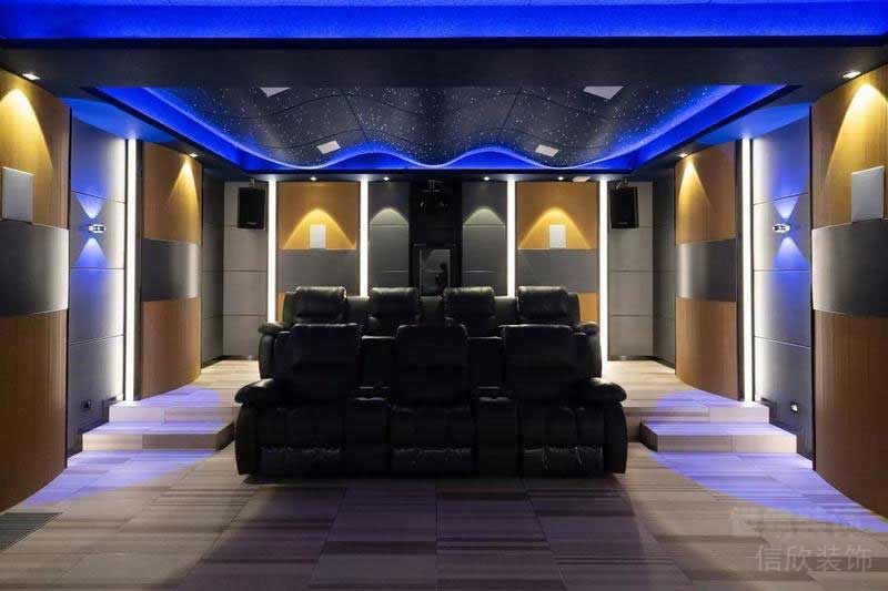 現(xiàn)代風(fēng)格家庭影院氛圍