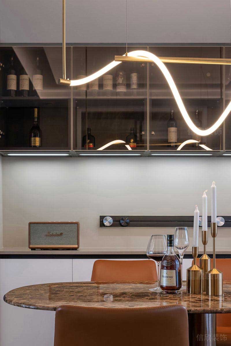 現(xiàn)代風(fēng)格開放式廚房裝飾設(shè)計