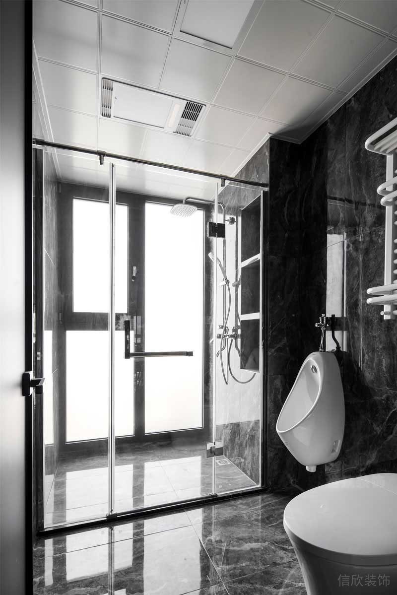 現(xiàn)代風格樣板間衛(wèi)浴空間