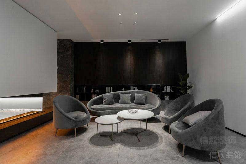 現(xiàn)代極簡(jiǎn)風(fēng)格家庭起居室