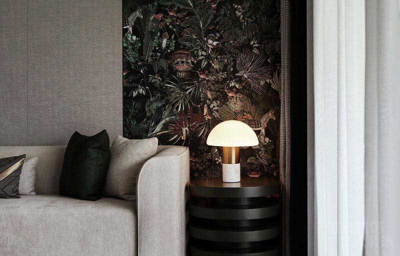 現(xiàn)代輕奢風(fēng)家居邊幾蘑菇裝飾燈