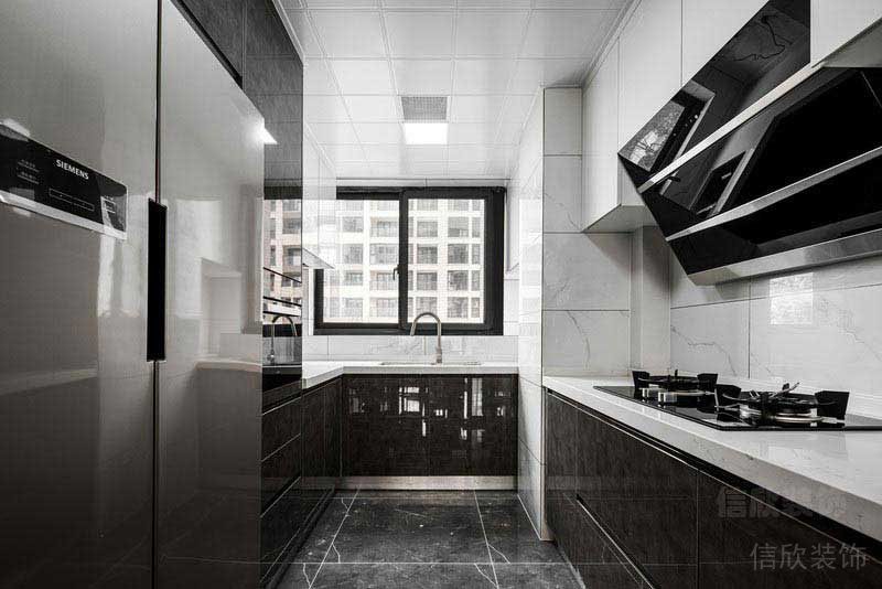 新房后現(xiàn)代風(fēng)黑白灰廚房效果圖