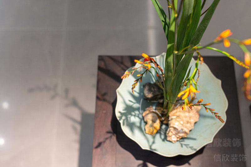 新居別墅現(xiàn)代輕奢風(fēng)綠植效果圖