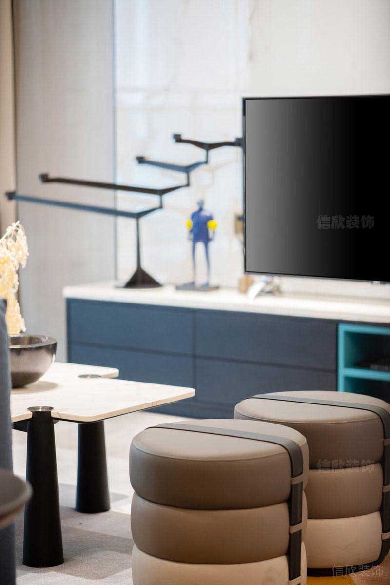 新居現(xiàn)代簡約風(fēng)電視背景墻效果圖 (4)