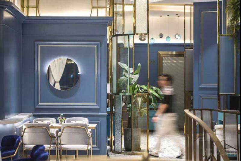 新居現(xiàn)代輕奢風(fēng)餐廳藍(lán)色背景墻效果圖