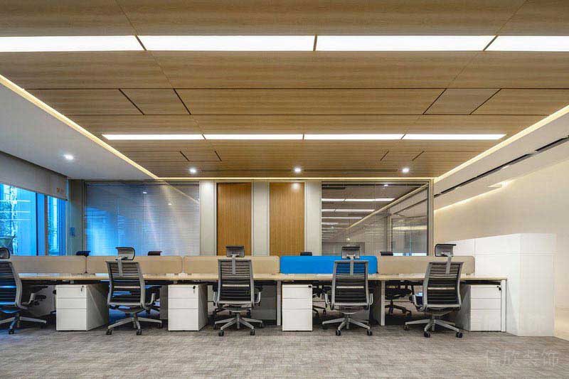 原木現(xiàn)代風(fēng)辦公室工作區(qū)