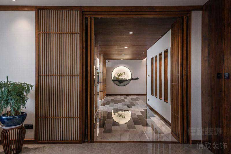 中式風(fēng)格餐廳門廊