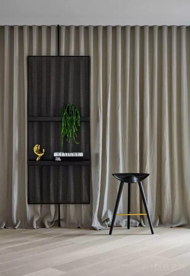 辦公室簡(jiǎn)單的窗簾