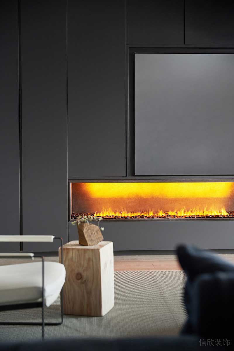 深圳龍崗區(qū)黑白灰極簡(jiǎn)風(fēng)家居裝修竣工實(shí)景圖壁爐 深圳龍崗區(qū)黑白灰極簡(jiǎn)風(fēng)家居裝修竣工實(shí)景圖壁爐