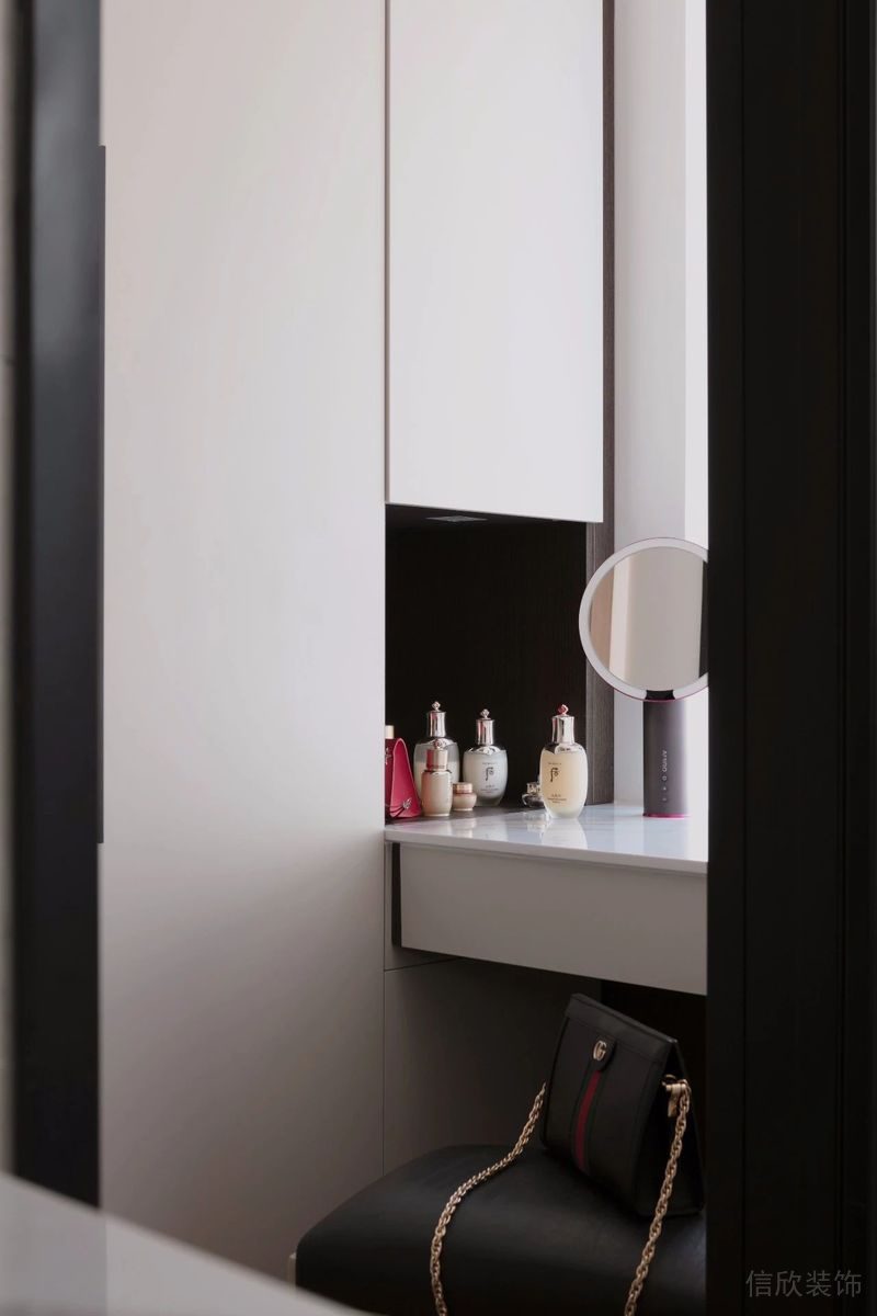 深圳福田區(qū)筆架山極簡(jiǎn)風(fēng)新房裝修設(shè)計(jì)案例梳妝臺(tái) 深圳福田區(qū)筆架山極簡(jiǎn)風(fēng)新房裝修設(shè)計(jì)案例梳妝臺(tái)
