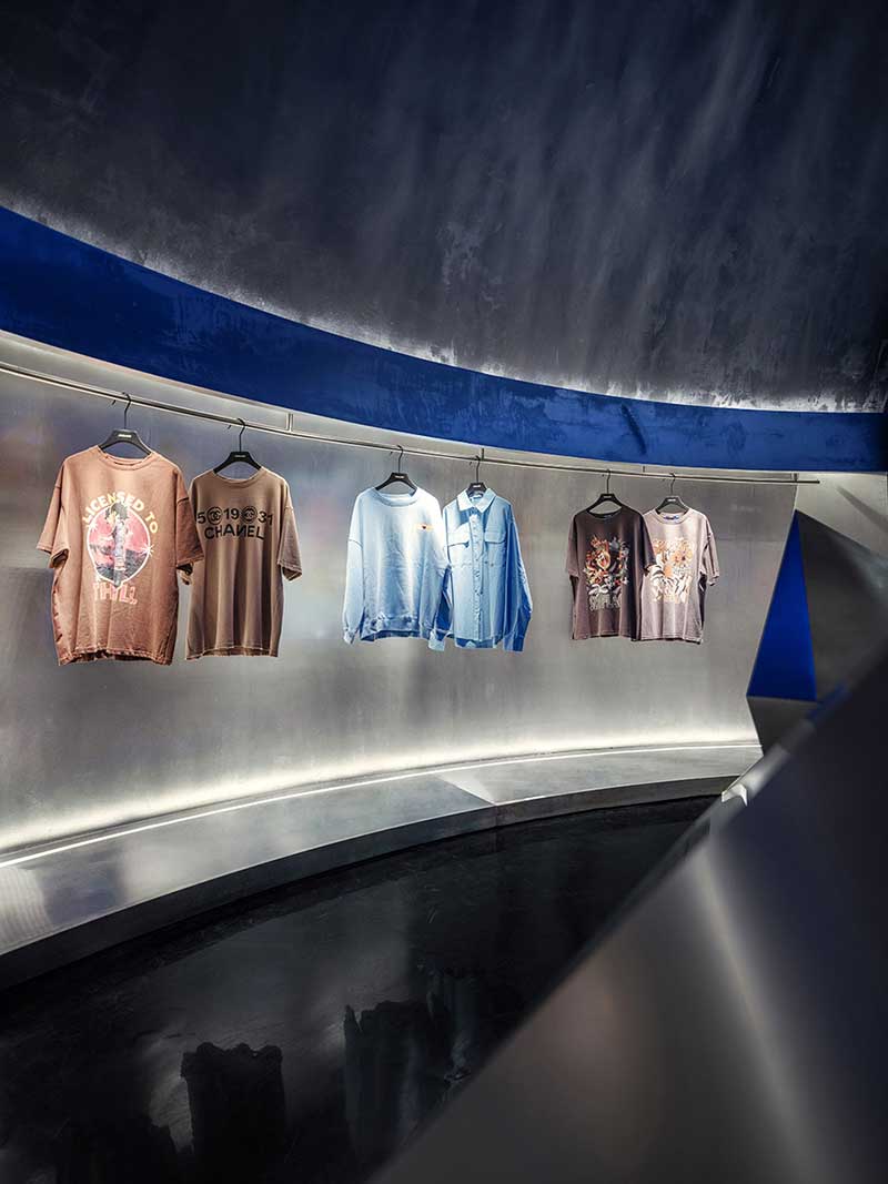 深圳鹽田區(qū)服裝店裝修設(shè)計服裝展示區(qū) 深圳鹽田區(qū)服裝店裝修設(shè)計服裝展示區(qū)