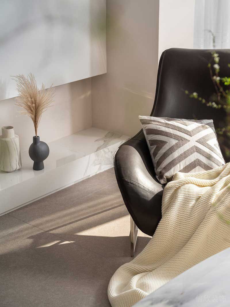 深圳龍崗北歐輕奢風(fēng)家庭新房裝修設(shè)計(jì)客廳單人沙發(fā)