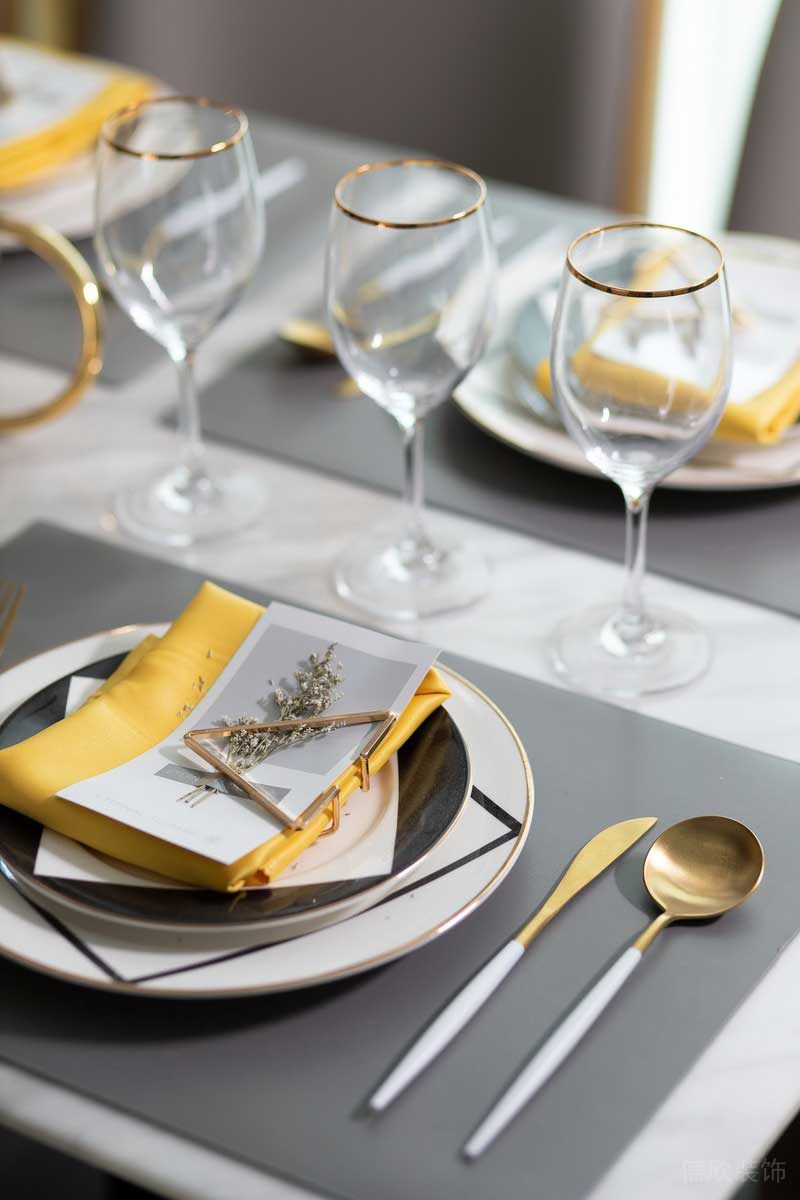 深圳龍崗坂田萬(wàn)科第五園輕奢風(fēng)大戶型樣板間設(shè)計(jì)餐桌金屬陳列 深圳龍崗坂田萬(wàn)科第五園輕奢風(fēng)大戶型樣板間設(shè)計(jì)餐桌金屬陳列