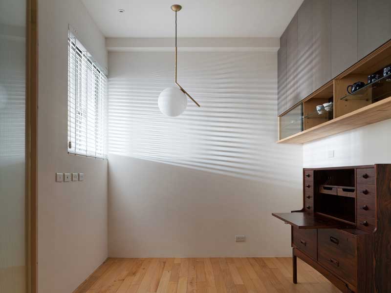 深圳龍崗后現(xiàn)代藍(lán)色調(diào)三居室裝修圖書房 深圳龍崗后現(xiàn)代藍(lán)色調(diào)三居室裝修圖書房