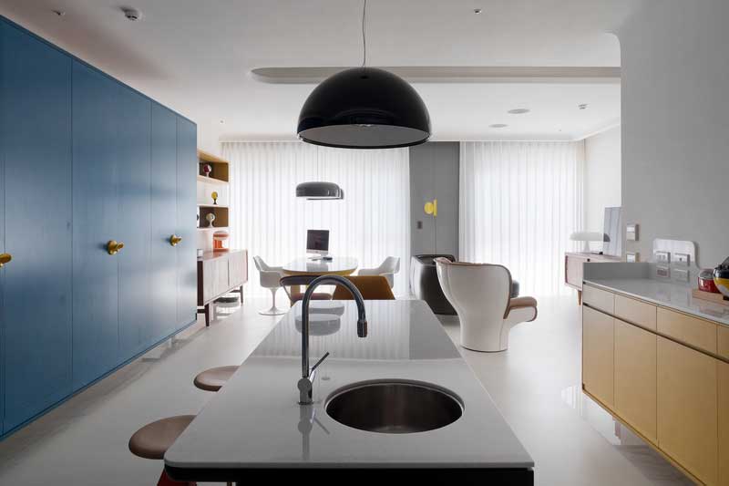 深圳龍崗后現(xiàn)代藍(lán)色調(diào)三居室裝修圖餐吧 深圳龍崗后現(xiàn)代藍(lán)色調(diào)三居室裝修圖餐吧