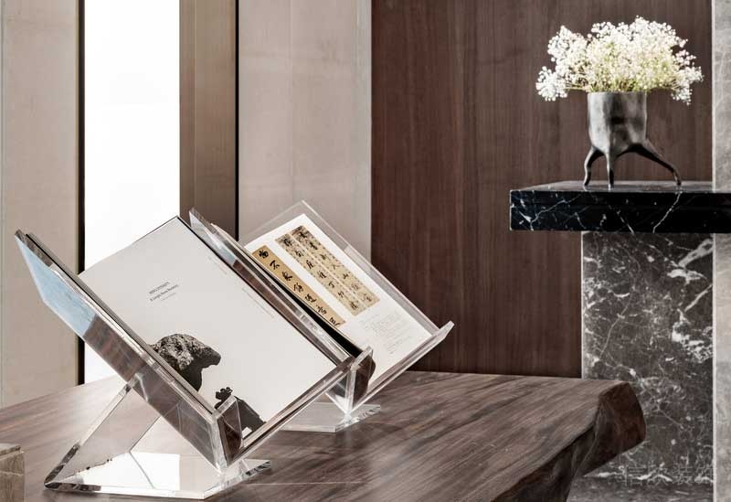 深圳南山區(qū)現(xiàn)代輕奢住宅新房裝修藝術裝飾