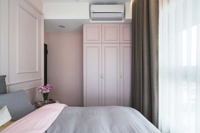 深圳鹽田區(qū)簡(jiǎn)歐風(fēng)格家居住房裝修設(shè)計(jì)主臥衣柜 深圳鹽田區(qū)簡(jiǎn)歐風(fēng)格家居住房裝修設(shè)計(jì)主臥衣柜