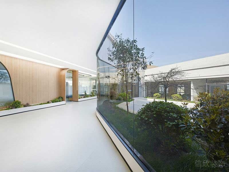 深圳龍華現(xiàn)代風(fēng)格大型辦公室裝修設(shè)計過道 深圳龍華現(xiàn)代風(fēng)格大型辦公室裝修設(shè)計過道