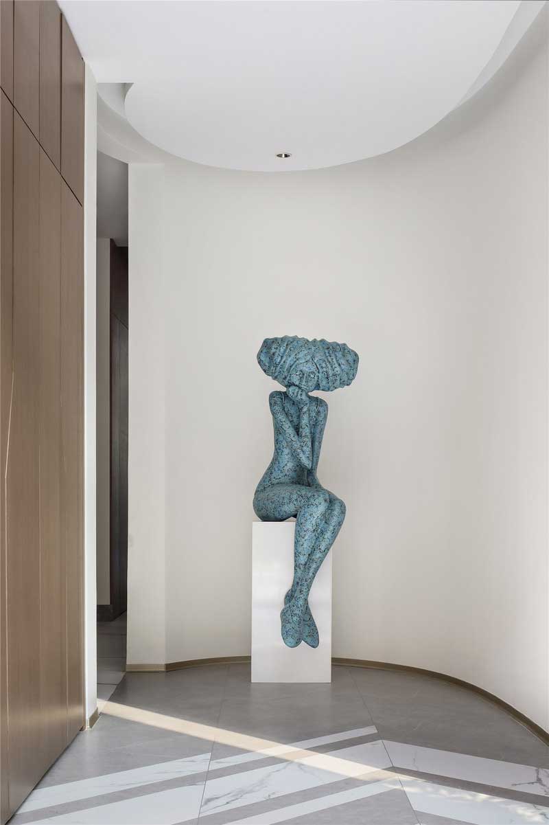 深圳龍華區(qū)現(xiàn)代中式風(fēng)格舊房裝修改造完工后實景圖過道藝術(shù)雕塑 深圳龍華區(qū)現(xiàn)代中式風(fēng)格舊房裝修改造完工后實景圖過道藝術(shù)雕塑