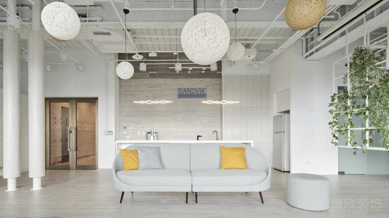 深圳寶安區(qū)淺色的辦公室裝修