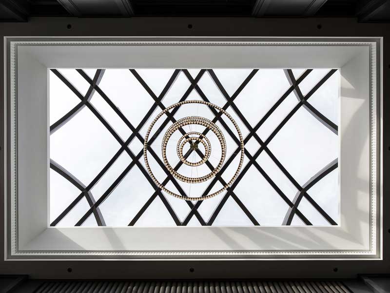 深圳南山白石洲美式輕奢風(fēng)二手房翻新改造裝修鋼結(jié)構(gòu)玻璃頂