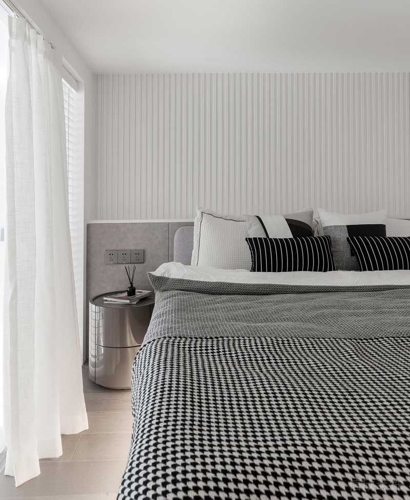 深圳寶安現(xiàn)代白色調(diào)家庭裝修案例臥室 深圳寶安現(xiàn)代白色調(diào)家庭裝修案例臥室