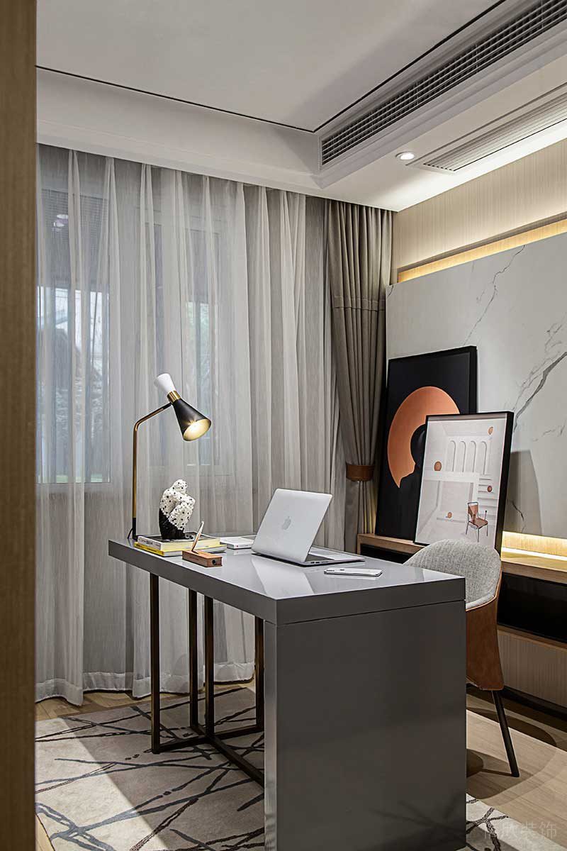 深圳鹽田區(qū)現(xiàn)代輕奢風(fēng)家庭住房裝修設(shè)計案例書桌 深圳鹽田區(qū)現(xiàn)代輕奢風(fēng)家庭住房裝修設(shè)計案例書桌