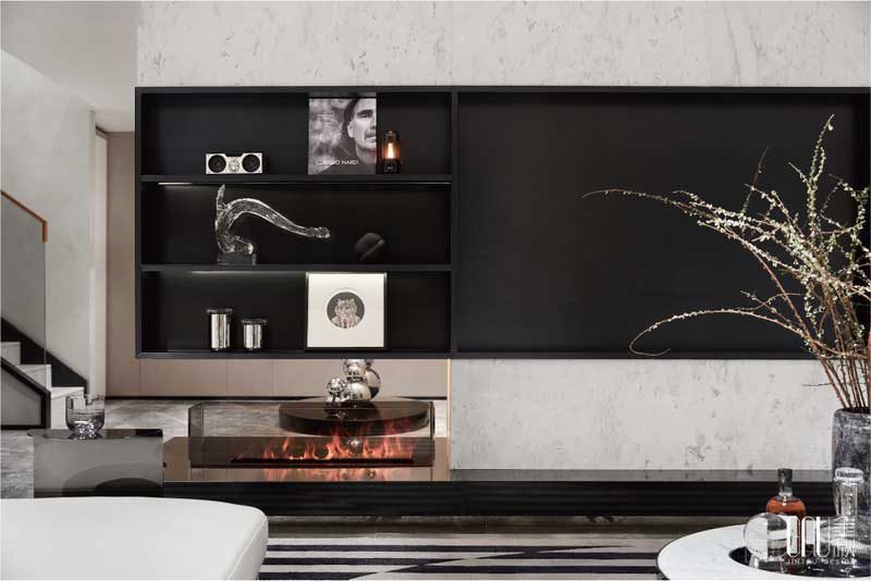 辦公室墻面深色的木紋展示柜