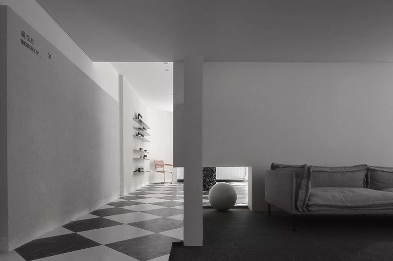 深圳龍華大浪極簡風(fēng)格辦公室裝修接待處 深圳龍華大浪極簡風(fēng)格辦公室裝修接待處