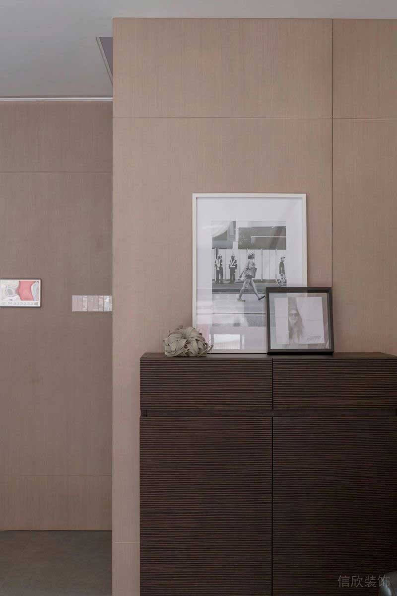 深圳福田區(qū)筆架山極簡(jiǎn)風(fēng)新房裝修設(shè)計(jì)案例墻體木飾面 深圳福田區(qū)筆架山極簡(jiǎn)風(fēng)新房裝修設(shè)計(jì)案例墻體木飾面