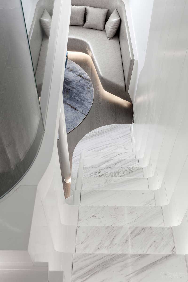 深圳寶安現(xiàn)代白色調(diào)家庭裝修案例客廳沙發(fā)藏光 深圳寶安現(xiàn)代白色調(diào)家庭裝修案例客廳沙發(fā)藏光