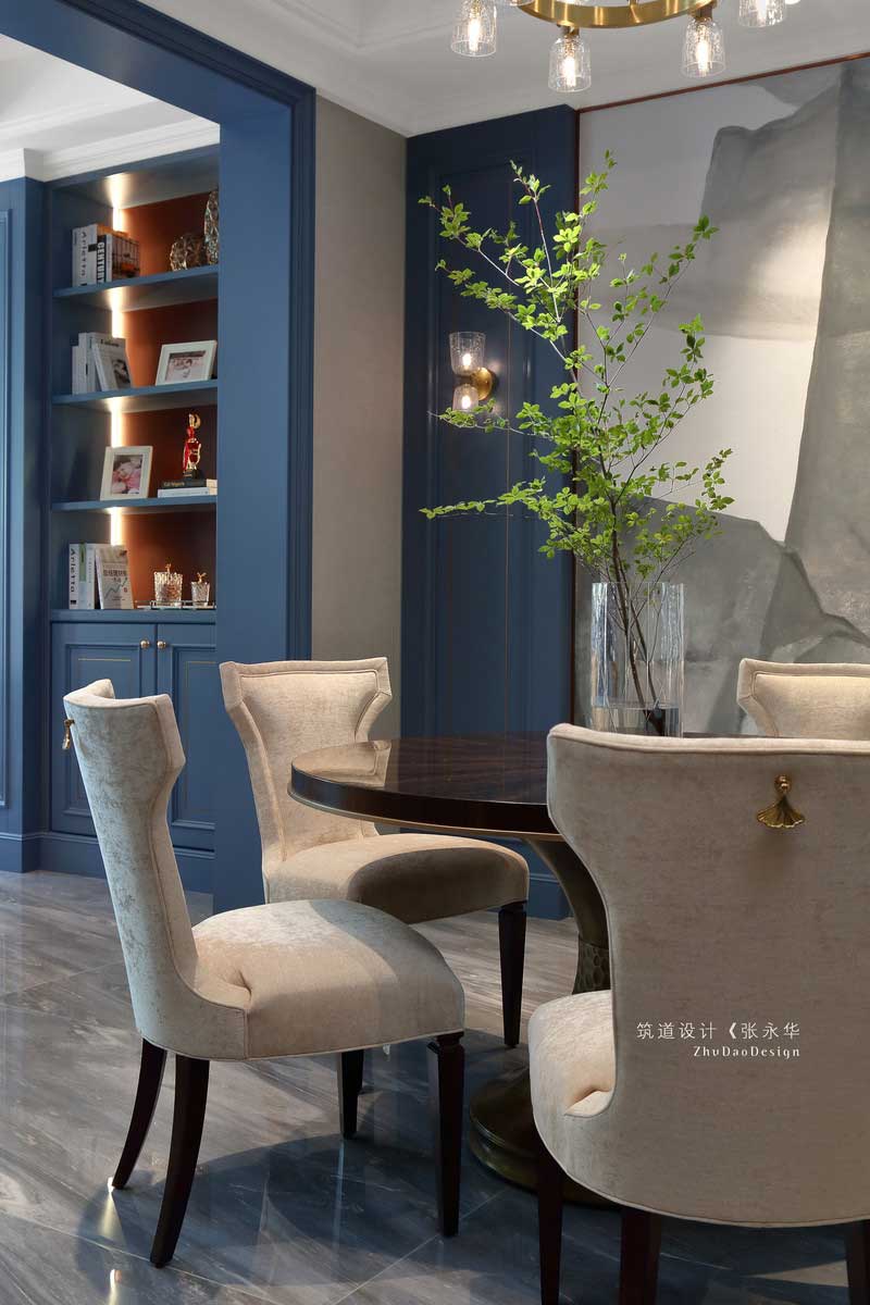 客餐廳藍(lán)色門套裝修圖