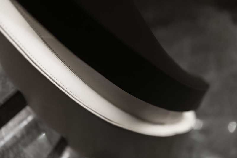 深圳南山白石洲美式輕奢風(fēng)二手房翻新改造裝修樓梯