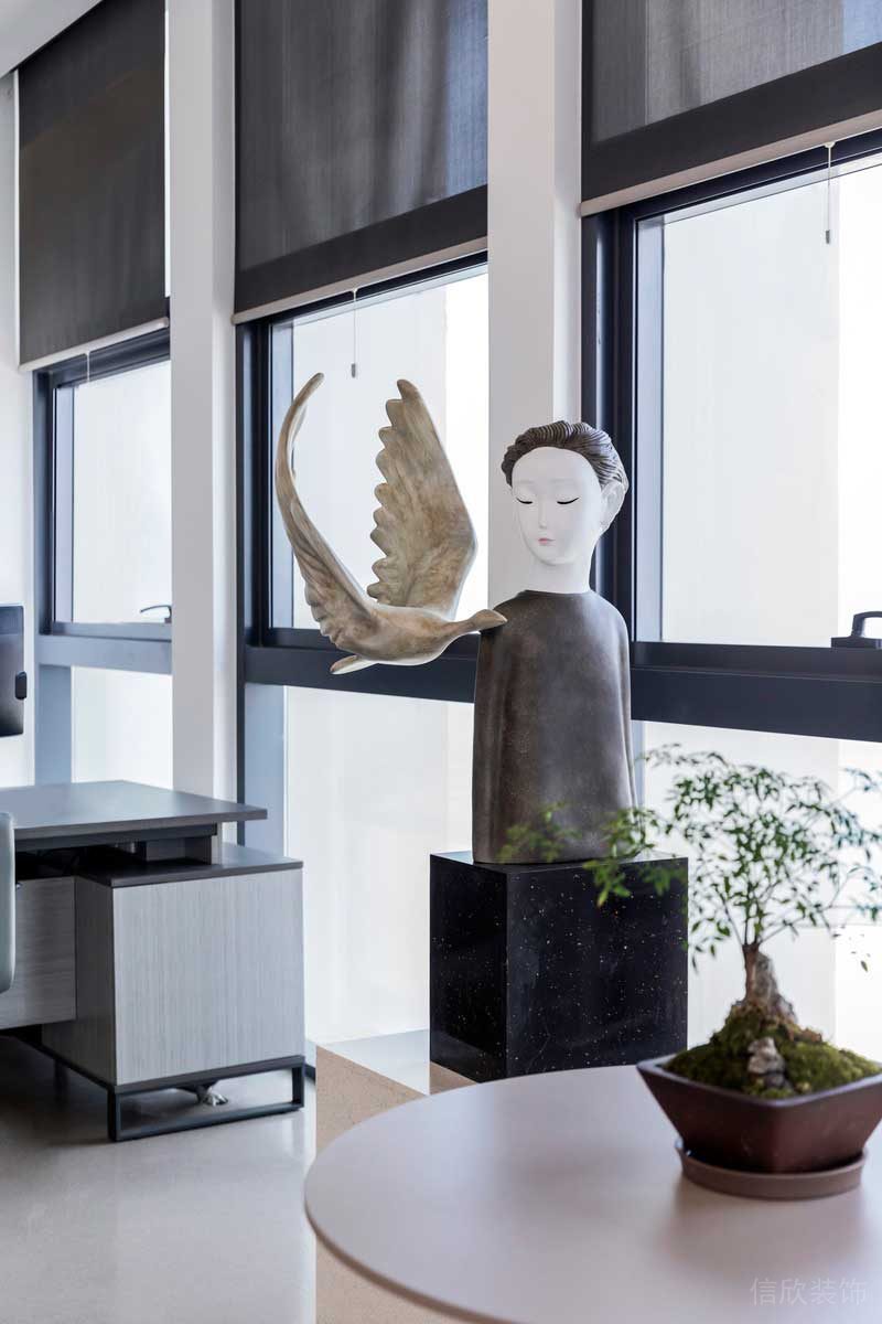 深圳鹽田區(qū)深圳龍華大型辦公室裝修設(shè)計(jì)